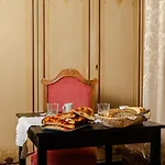 Antica Boutique Bed and Breakfast 3*