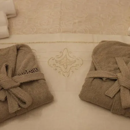 Antica Boutique לינה וארוחת בוקר