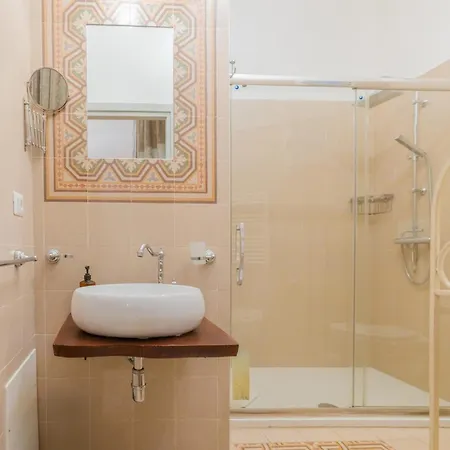 Antica Boutique فندق مبيت وإفطار باري