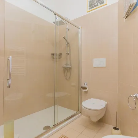 Antica Boutique فندق مبيت وإفطار 4*