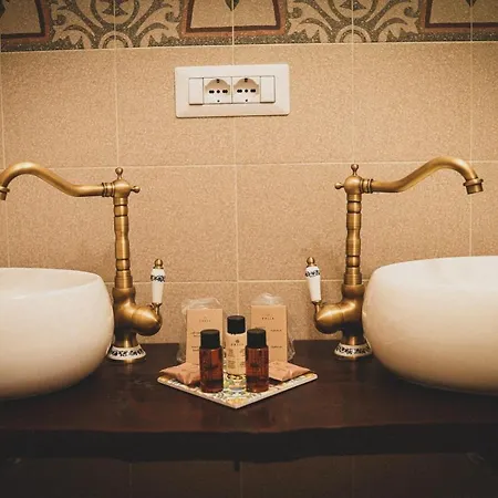 Bed & Breakfast Antica Boutique 4*