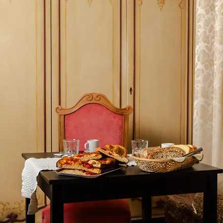 Antica Boutique فندق مبيت وإفطار 4*